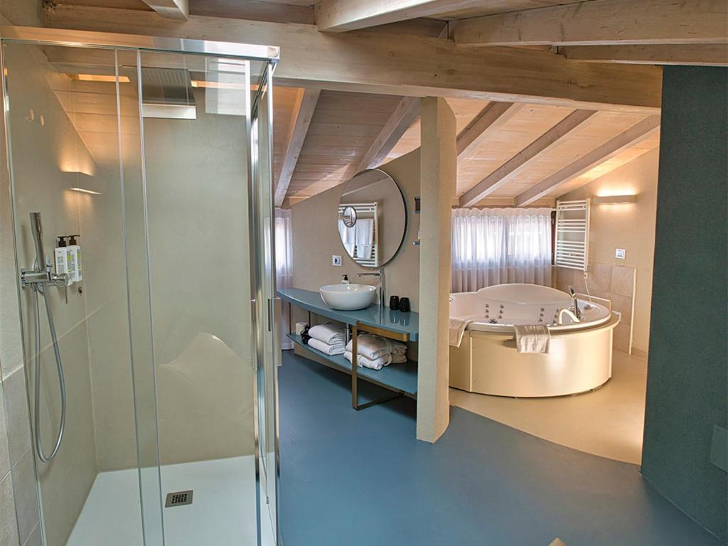Deluxe Double Room Spa Bath